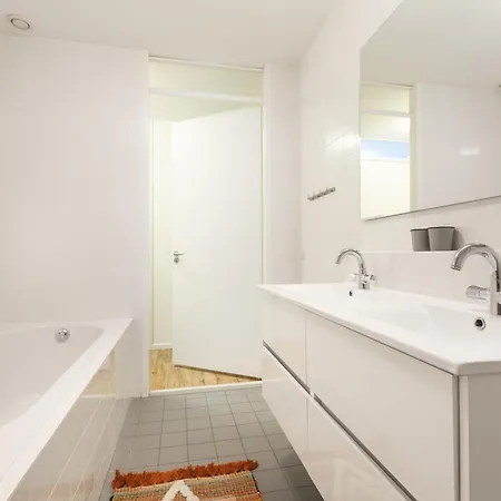 Bizstay Harbour III Scheveningen Apartments The Hague Room photo