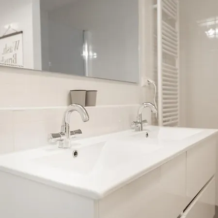 Bizstay Harbour III Scheveningen Apartments The Hague Room photo