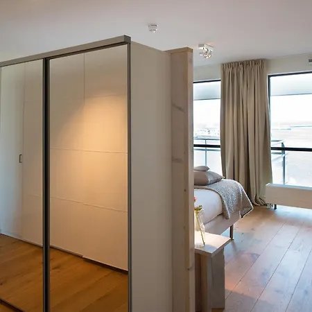 Bizstay Harbour III Scheveningen Apartments The Hague Room photo