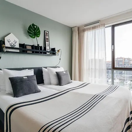 Bizstay Harbour III Scheveningen Apartments The Hague Room photo